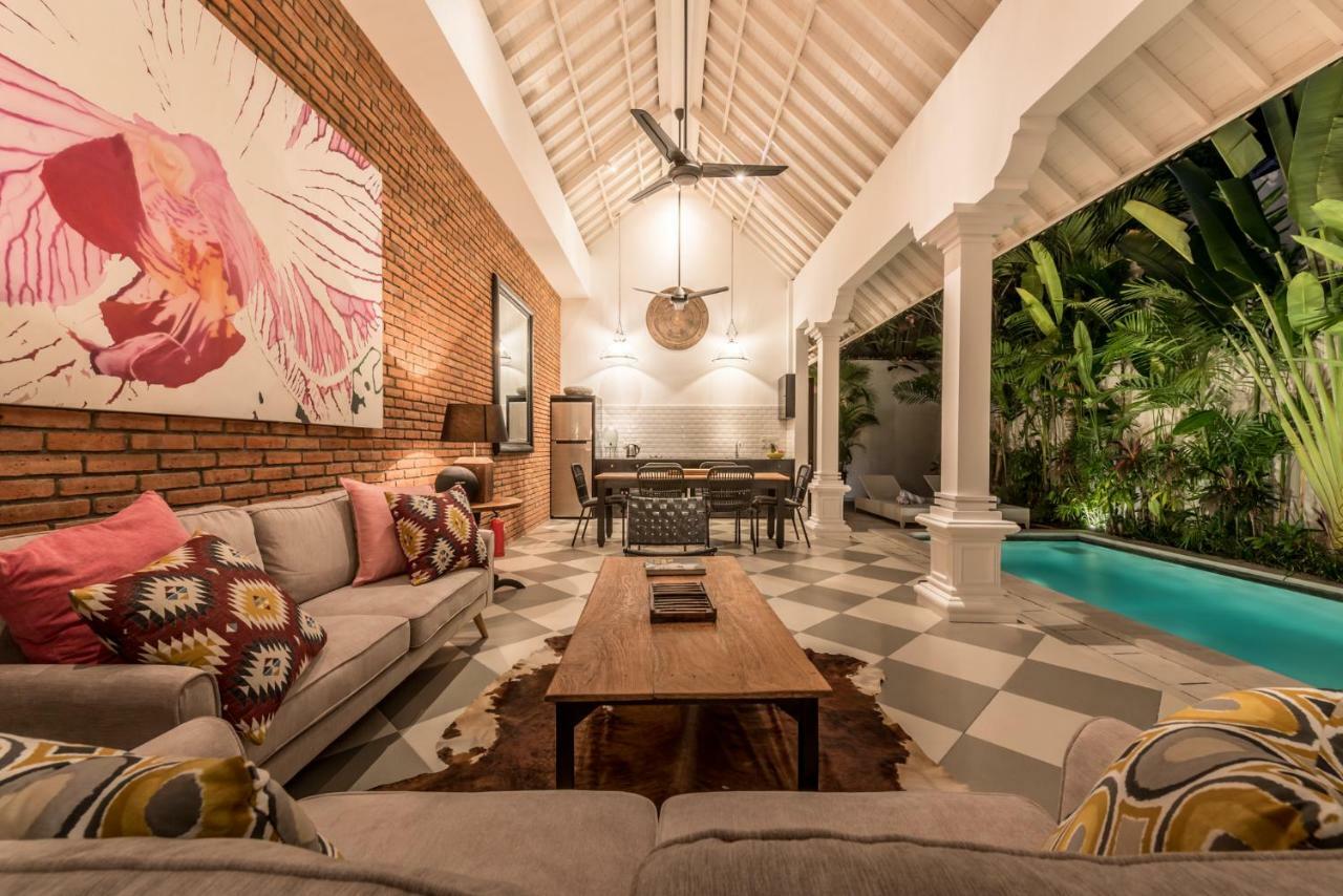 Central 3 Bedroom Villa Close To Seminyak Beach ภายนอก รูปภาพ