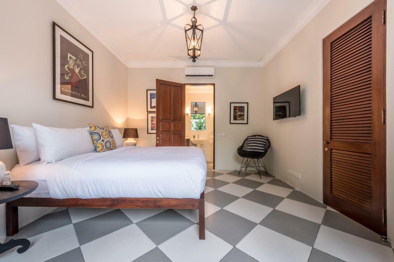 Central 3 Bedroom Villa Close To Seminyak Beach ภายนอก รูปภาพ